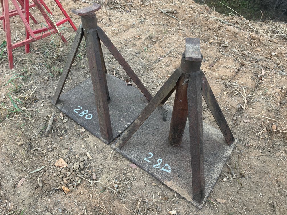 (2) WELDING STANDS