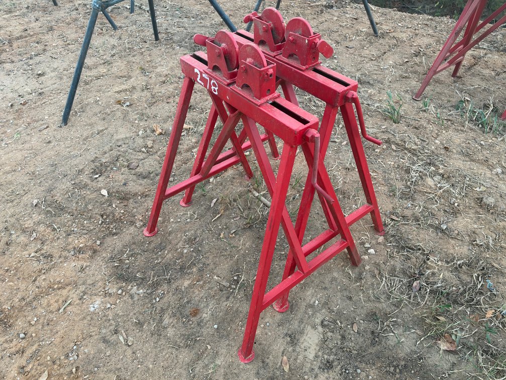 (2) ROLLER PIPE STANDS
