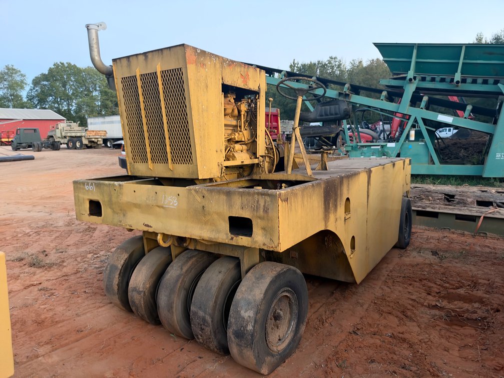 INGRAM PNEUMATIC ROLLER