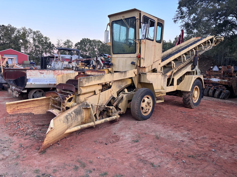 Athey 7-12D Self Propelled Force-Feed Loader