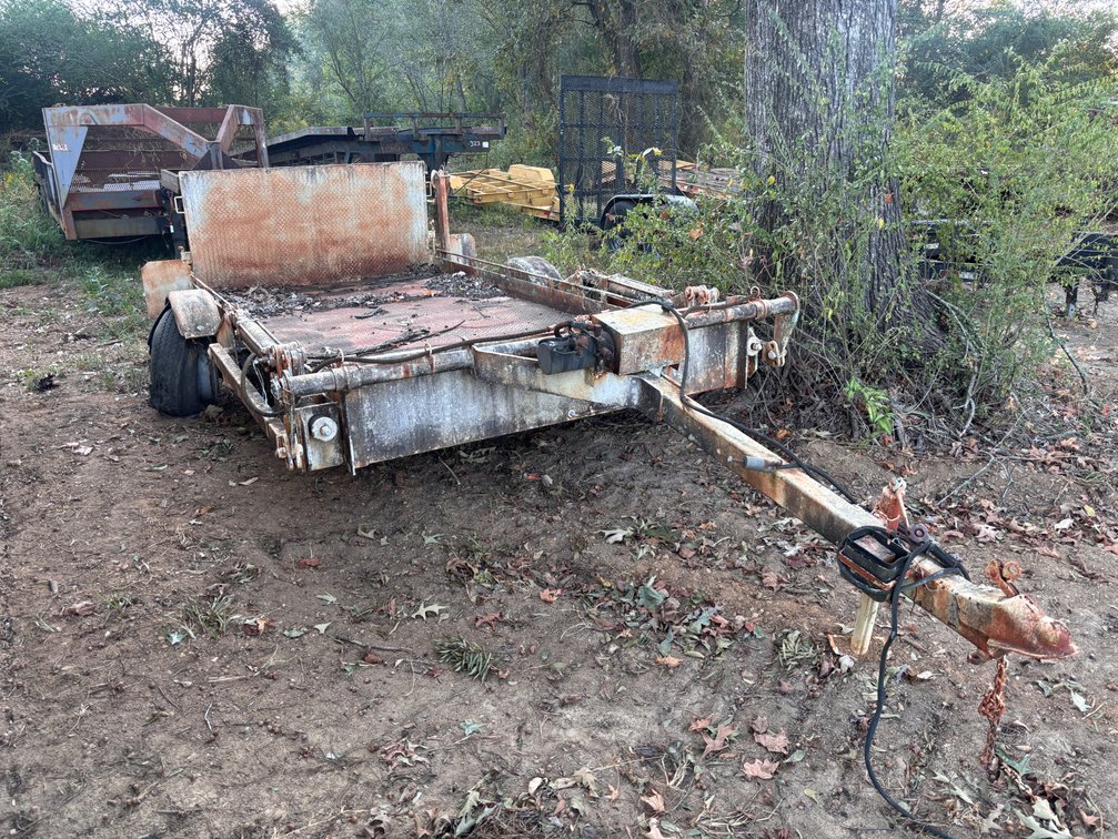 Life Time Trailers EPT2-212W Hydraulic Drop-Deck Utility Trailer