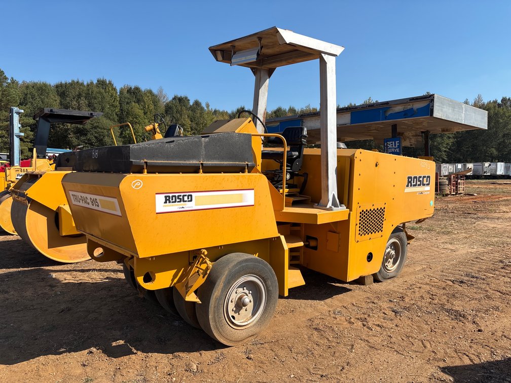 Rosco Tru-Pac 915 Pneumatic Tire Roller