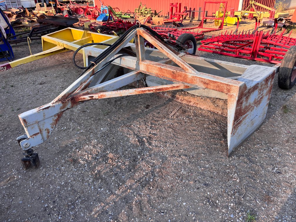 928XHT Pull-Type Hydraulic Box Blade Scraper