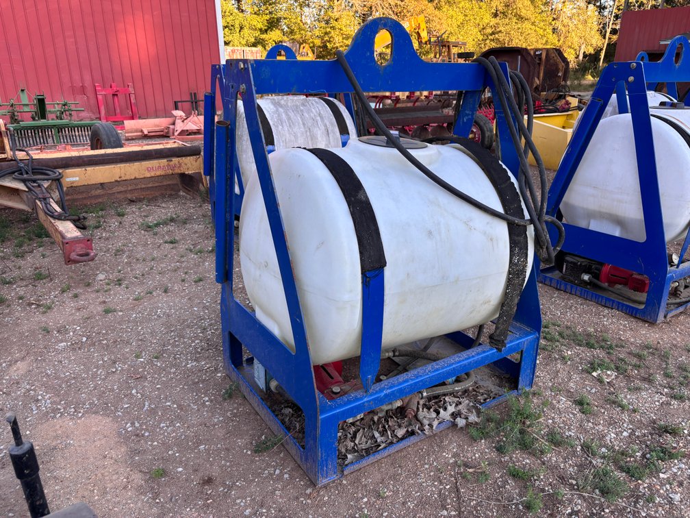 Skid-Mounted Polyethylene Tank with Electric Pump
