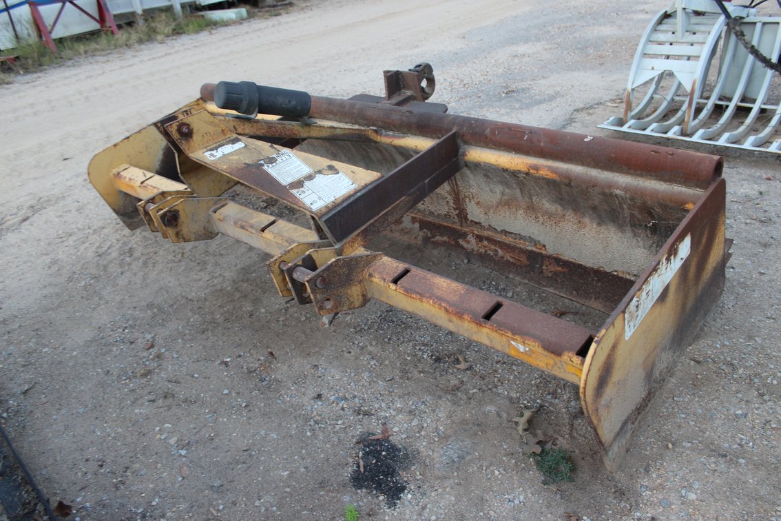 8 ft Three-Point Hitch Steel Box Blade Scraper
