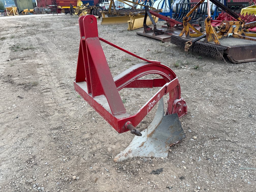 Single-Bottom Plow 3-Point Attachment