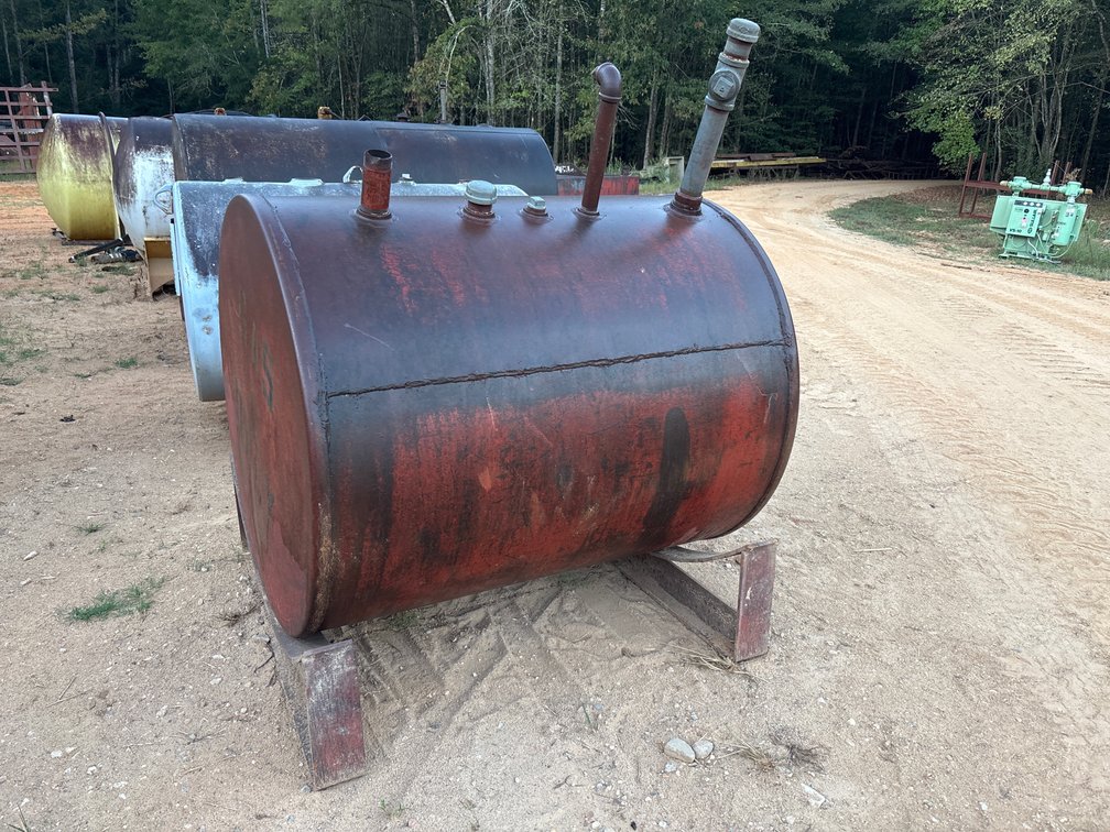 Cylindrical Steel Skid-Mounted Fuel Storage Tank