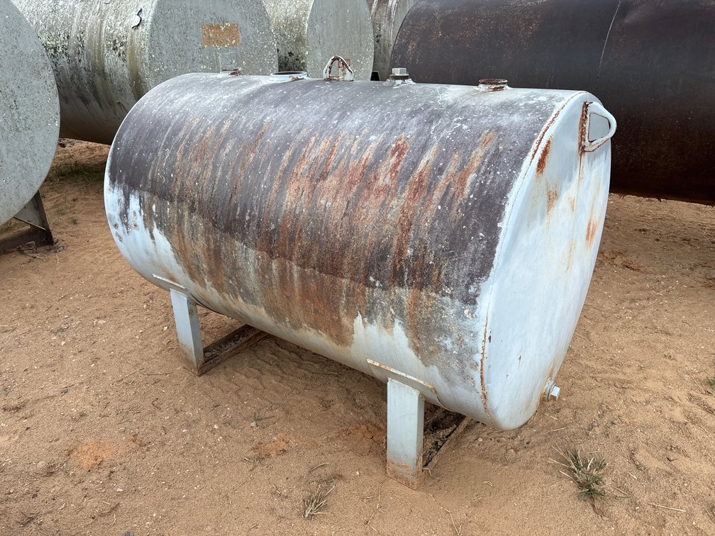 Horizontal Cylindrical Steel Storage Tank on Skid Base