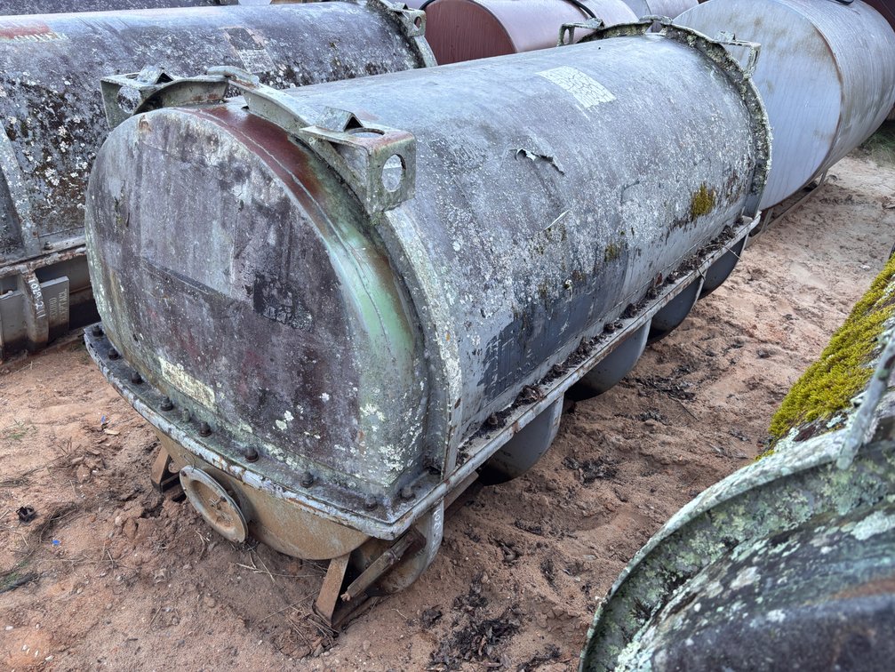 Cylindrical Metal Pressurized Shipping and Storage Container