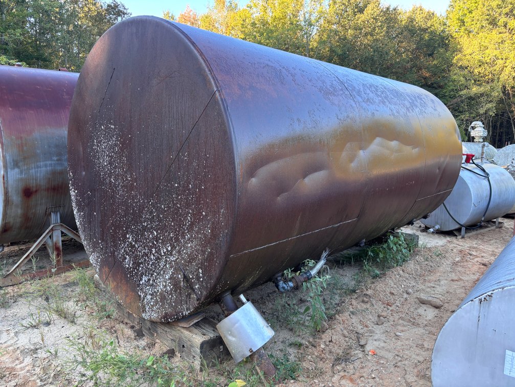 Horizontal Cylindrical Steel Storage Tank