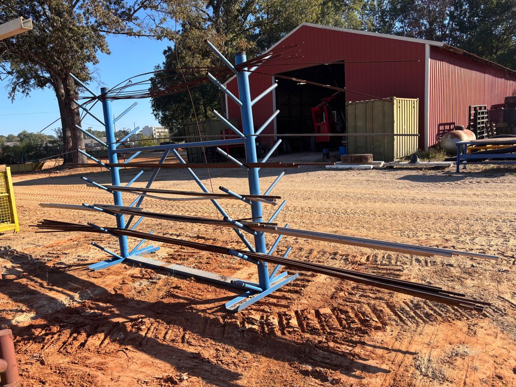 Steel Cantilever Storage Rack with Metal Stock