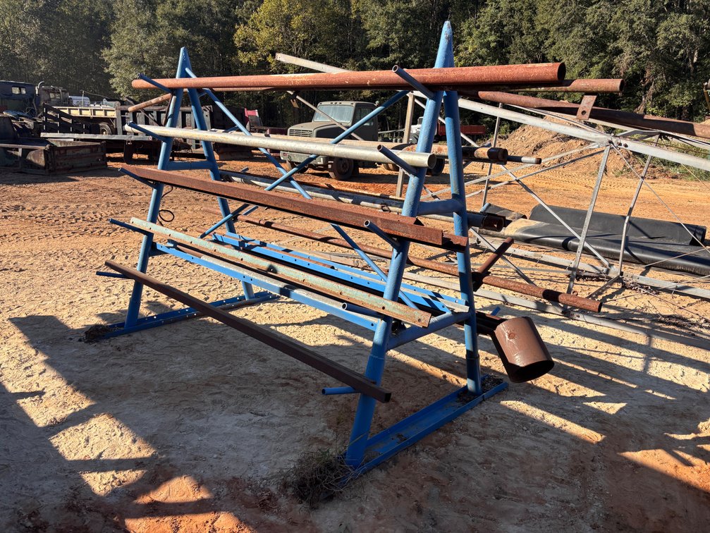 A-Frame Cantilever Pipe Storage Rack with Metal Stock