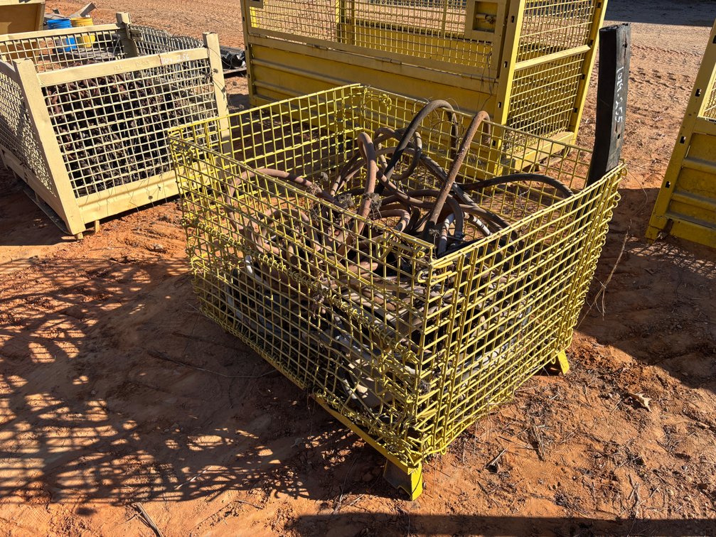 Steel Wire Mesh Basket with Industrial Hoses and Fittings