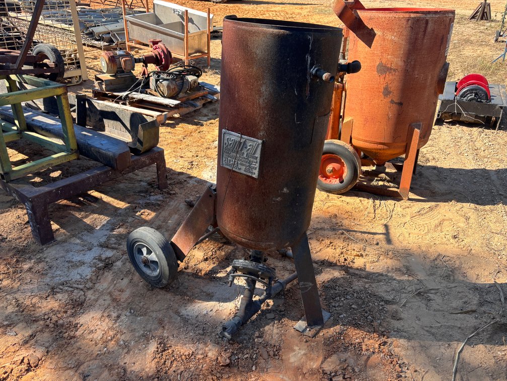 Sand-All SA 100M Mobile Sandblasting Pressure Tank
