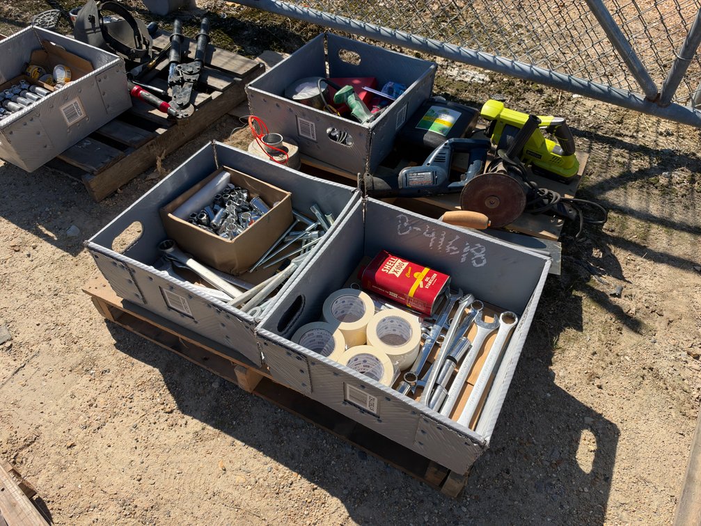POWER TOOLS, SOCKETS, AND WRENCHES