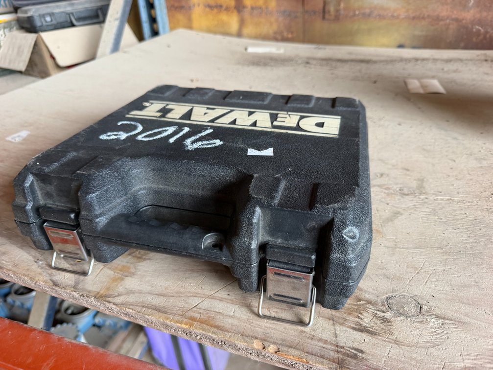 DeWalt Finish Nailer