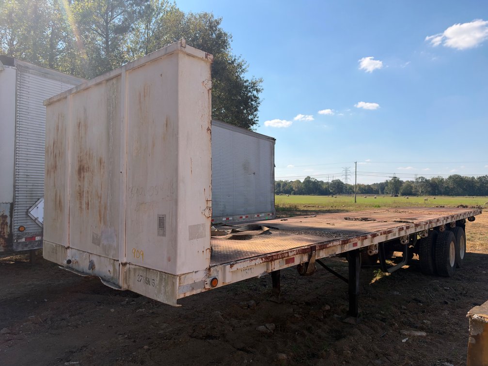 Tandem Axle Flatbed Trailer