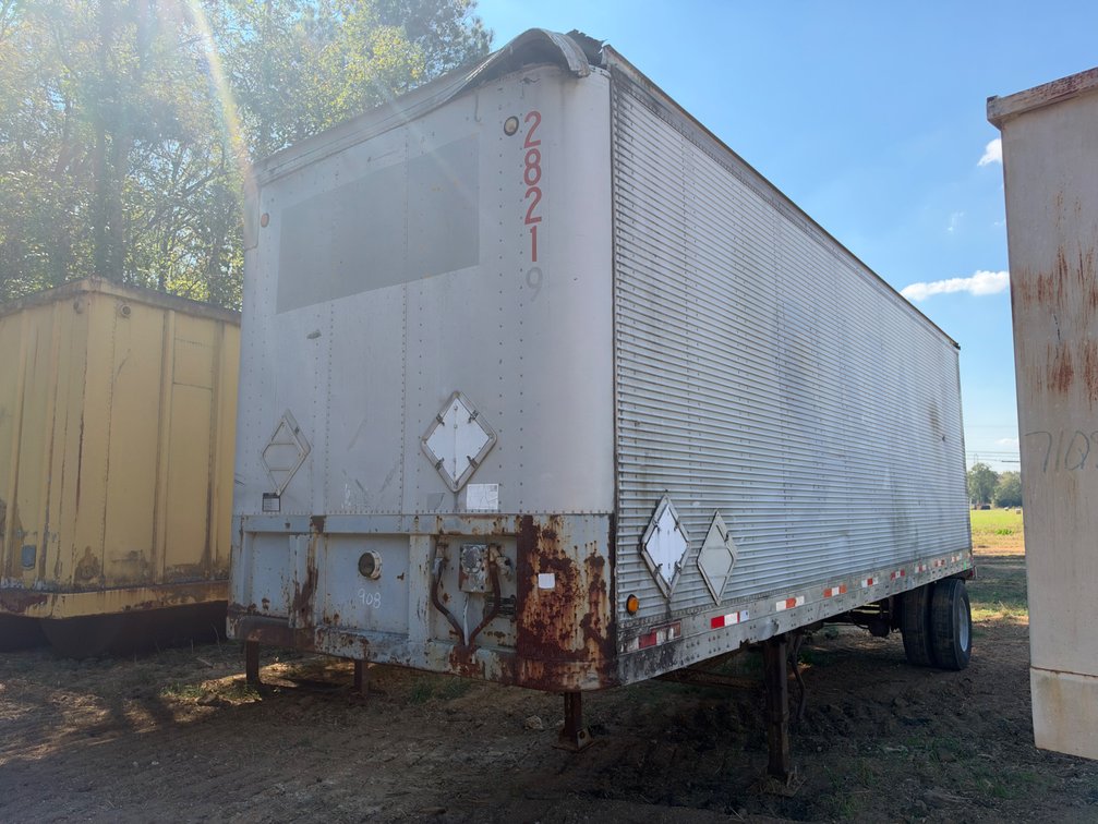 1986 Fruehauf 28ft Single Axle Storage Trailer