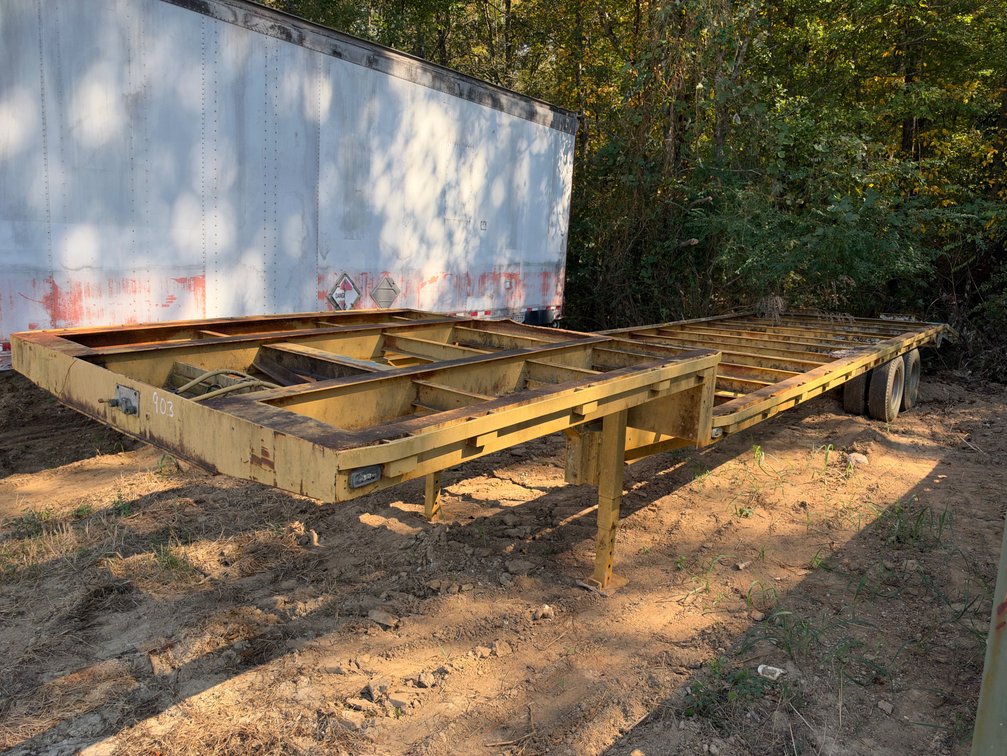 Stepdeck Trailer w/Dovetail