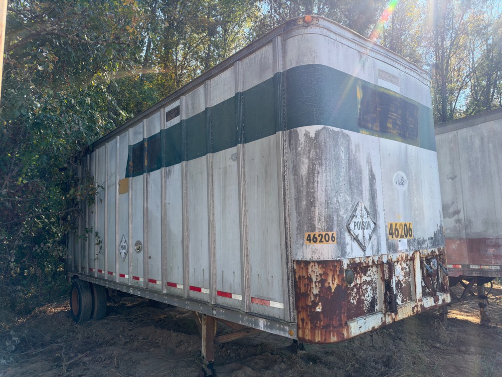 Fruehauf Single Axle Storage Van w/Contents
