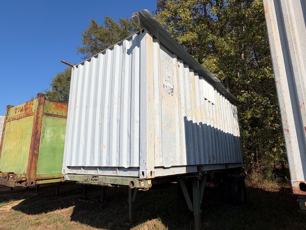 20' Shipping Container on Single Axle Bogie
