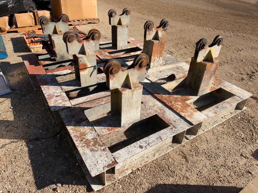 (6) ROLLING PIPE ROLLERS