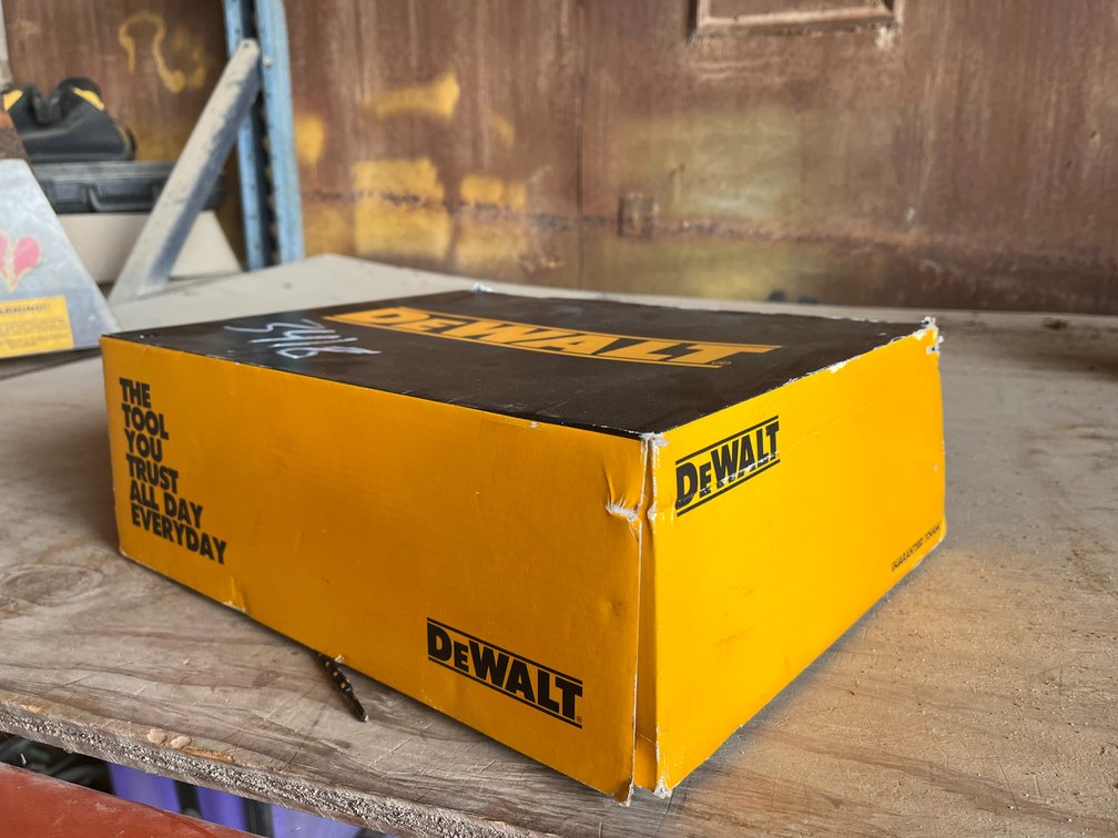 DeWalt Ashville St Size 11M Boots
