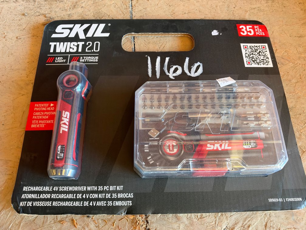 Skil Twist 2.0 4V Screwdriver w/ 35 PC Bit Kit