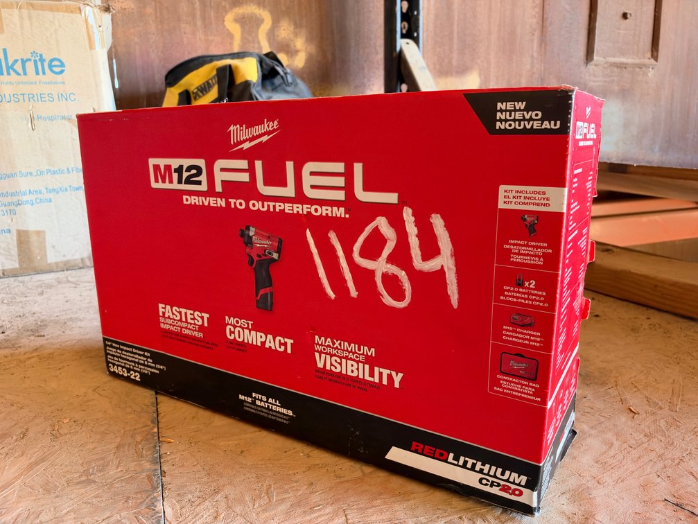 Milwaukee M12 Fuel 1/4" Hex Impact Driver Kit