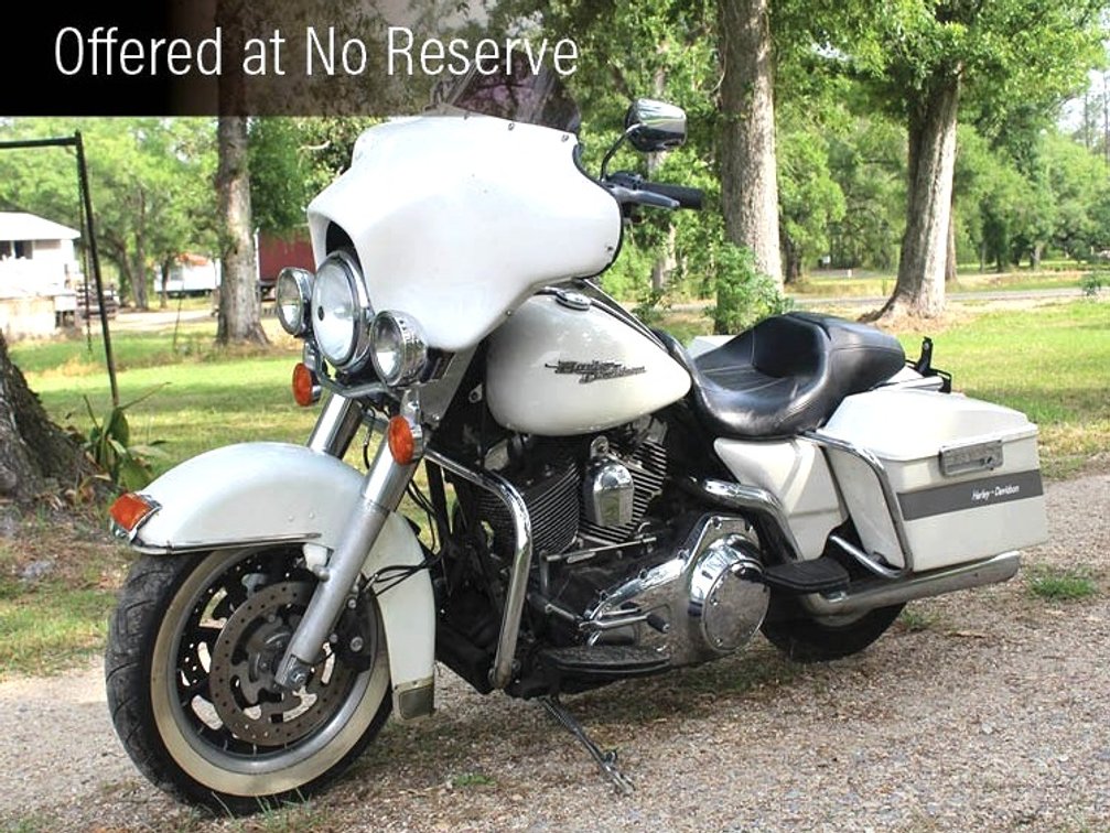 Offered at No Reserve | 2008 HARLEY-DAVIDSON ROAD KING MOTORCYCLE