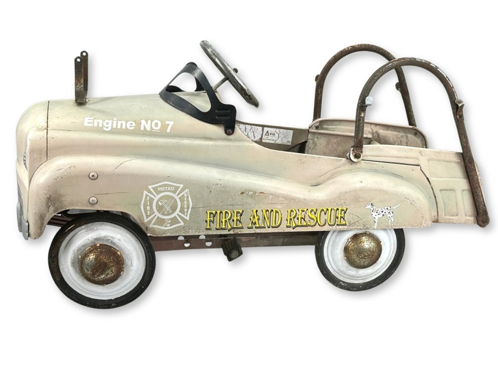 VINTAGE METAL PEDAL CAR FIRE & RESCUE ENGINE #7 CREAM COLOR (RARE)