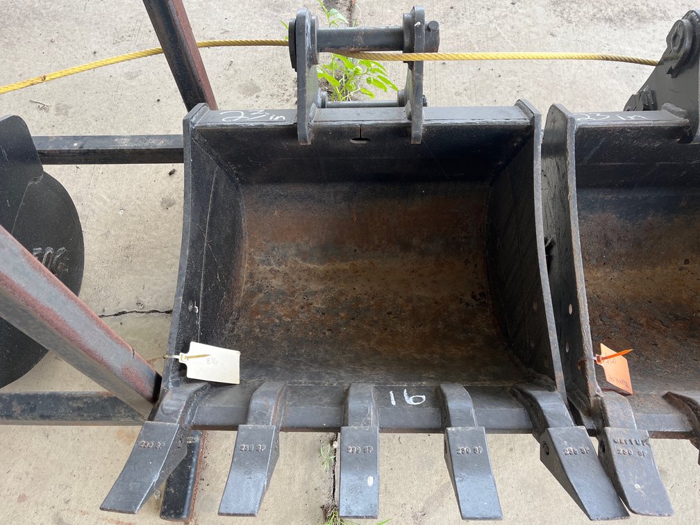 24 IN TAG DIGGING BUCKET FOR YANMAR