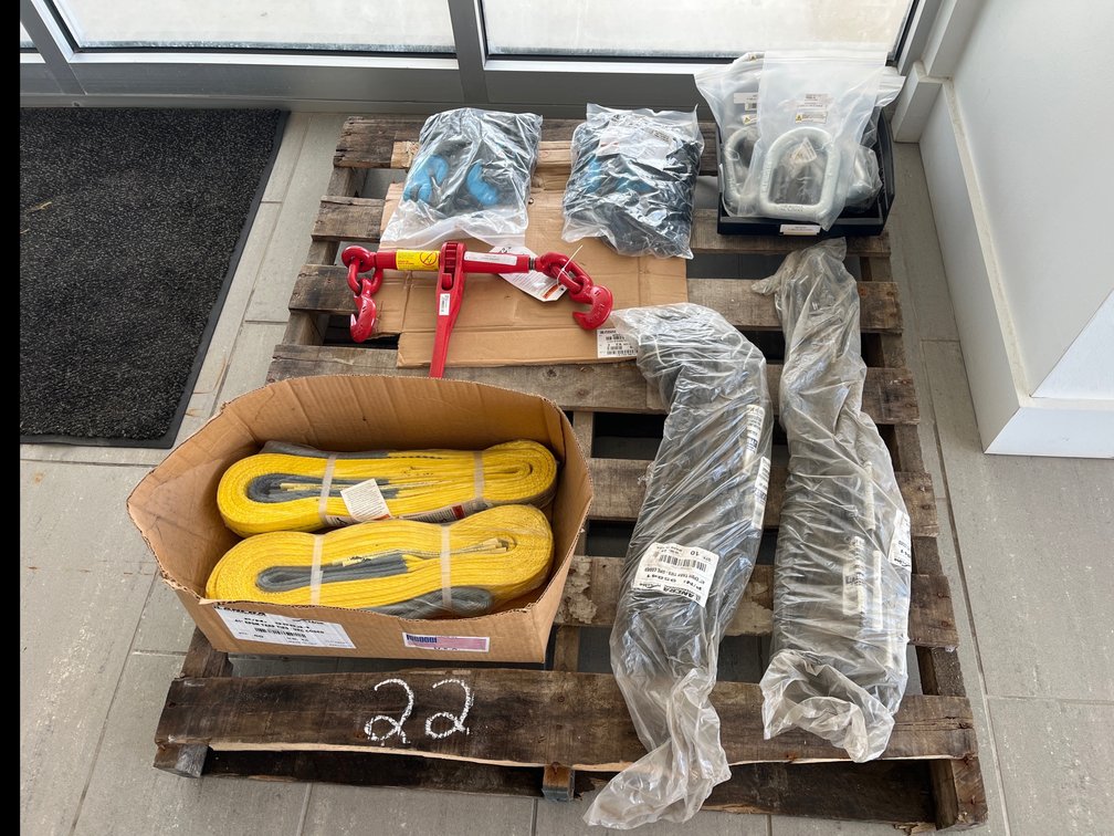 MISC LOT OF ASSORTED ITEMS 