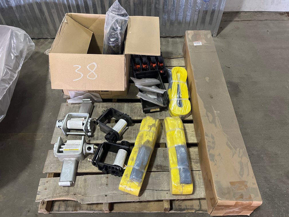 MISC LOT OF ASSORTED ITEMS 