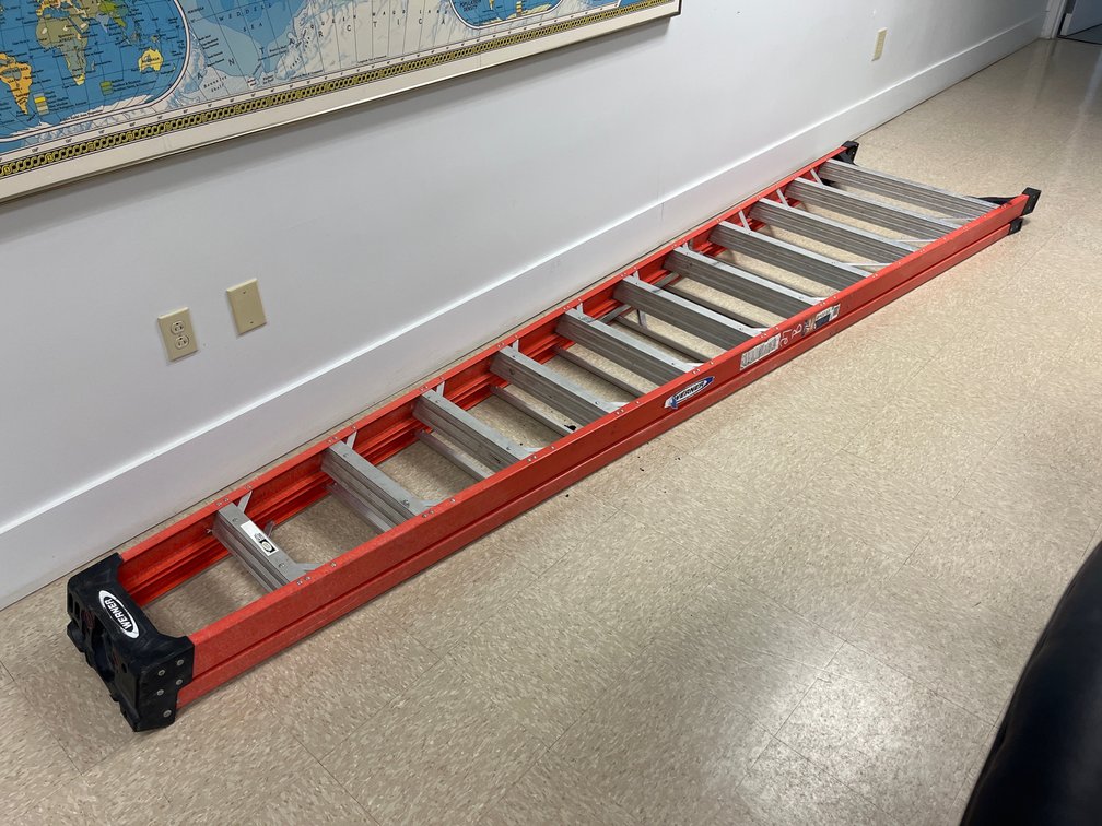  12FT LADDER WITH 16FT REACH