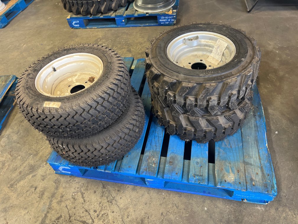 2 SETS OF ASSORTED FRONT TIRES