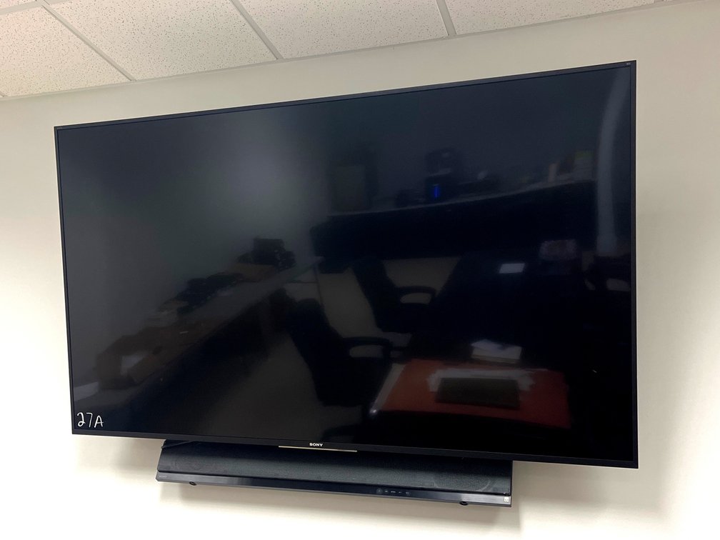 1 65” SONY TVS