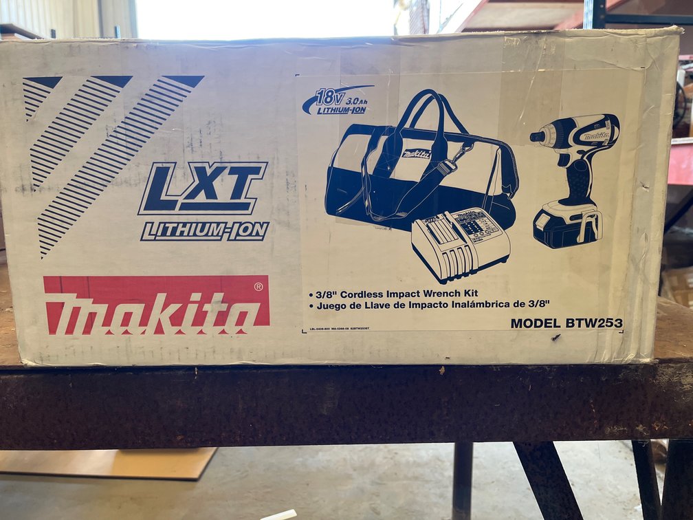 MAKITA 3/8 CORDLESS IMPACT