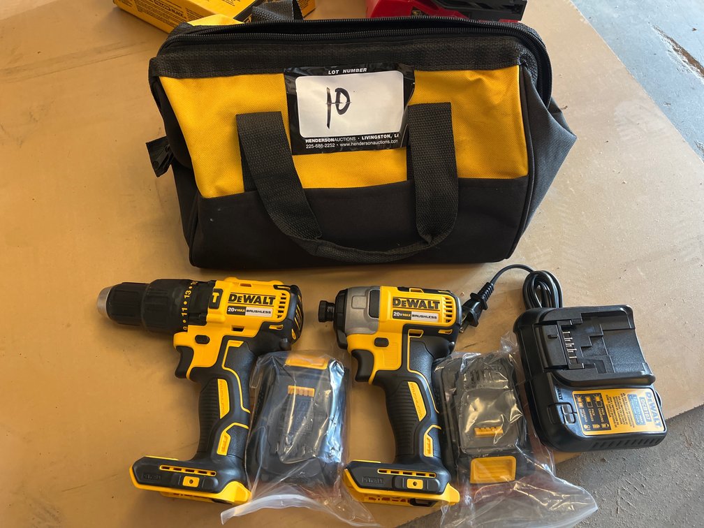 DEWALT DRILL AND IMPACT WITH BAG COMBO SET