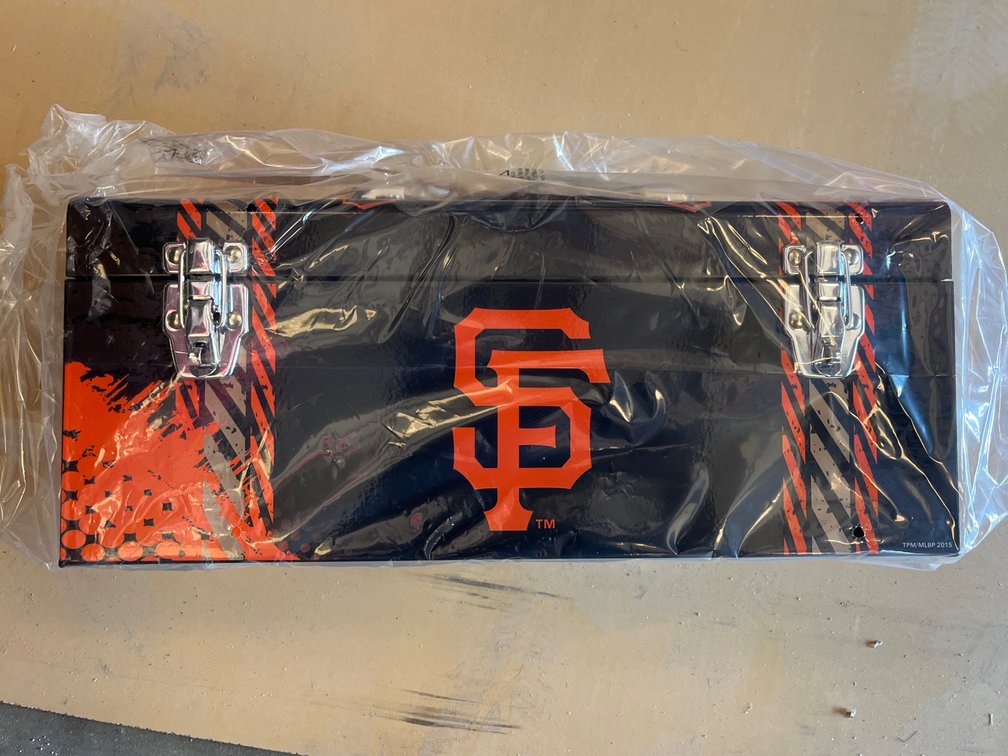 GIANTS TOOL BOX APPEARS UNSED