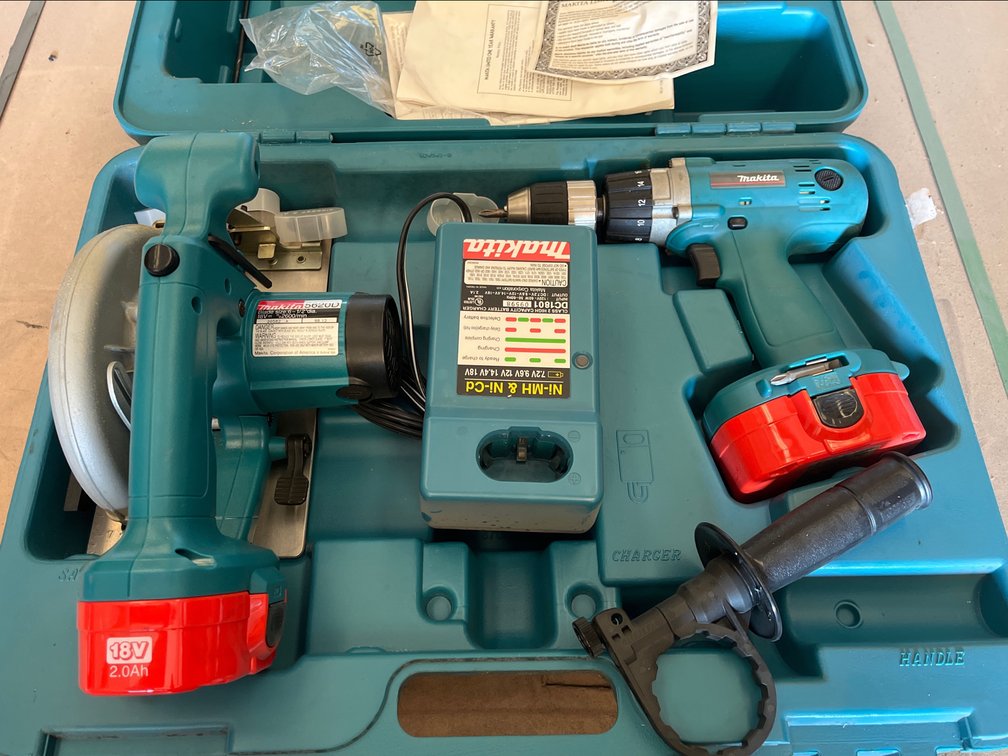MAKITA COMBO SET DRILL AND SAW