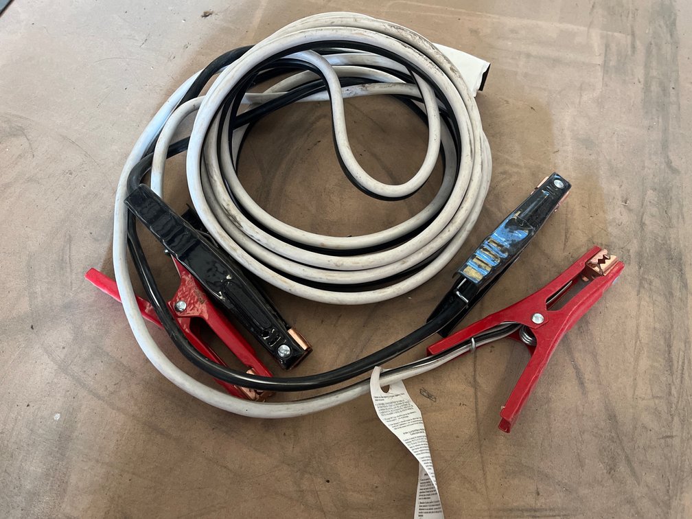 LOT OF BOOSTER CABLES 