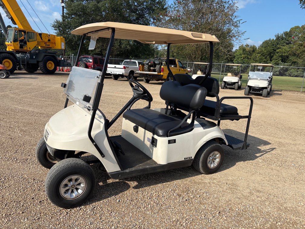 EZ GO GOLD CART  | NOT TITLED