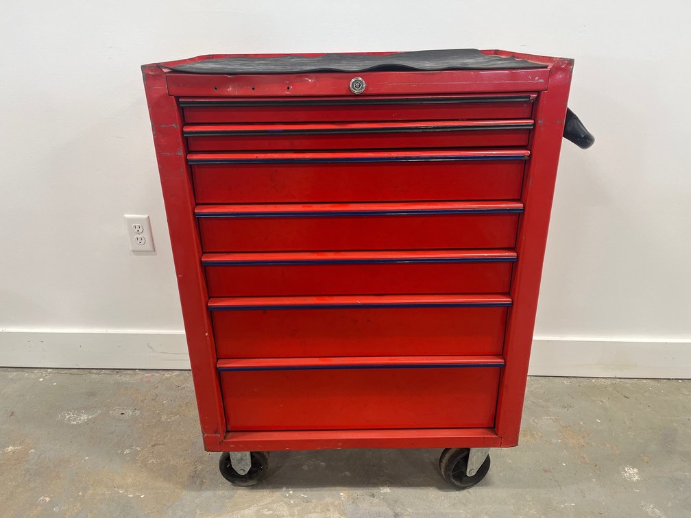 SNAP ON 7 DRAWER TOOLBOX WITH TOOLS