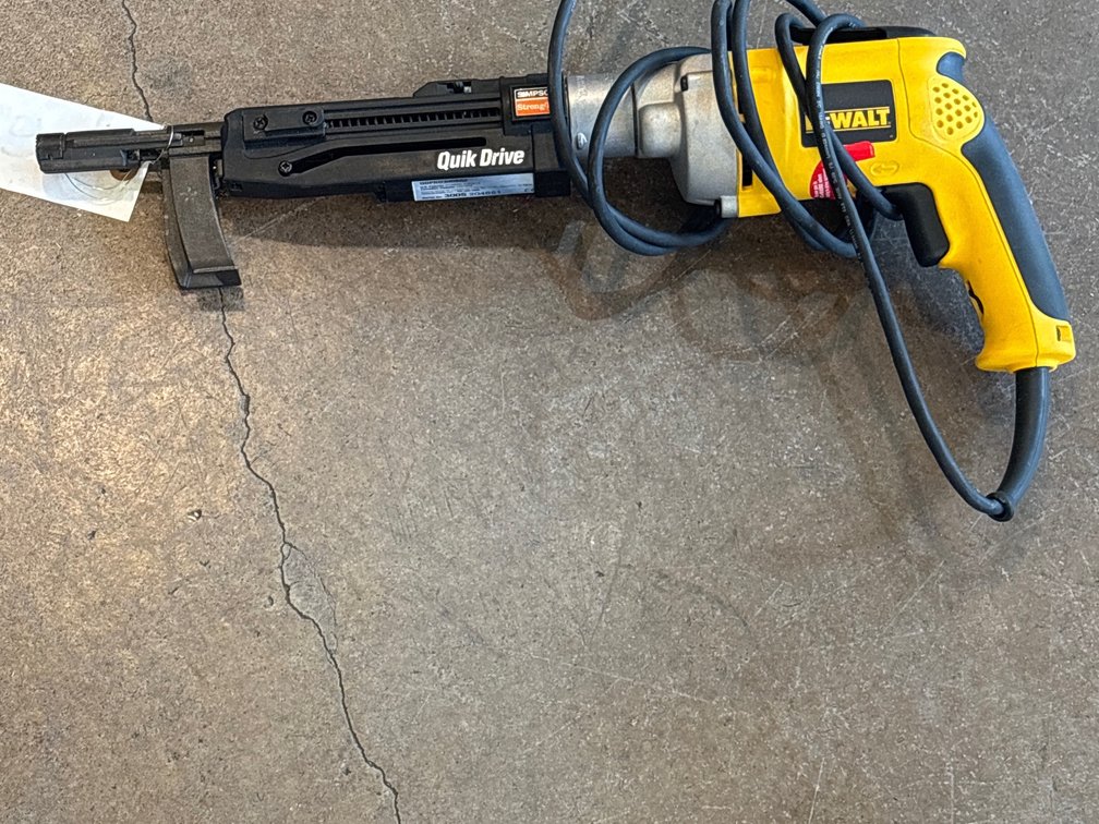 DEWALT SCREW GUN