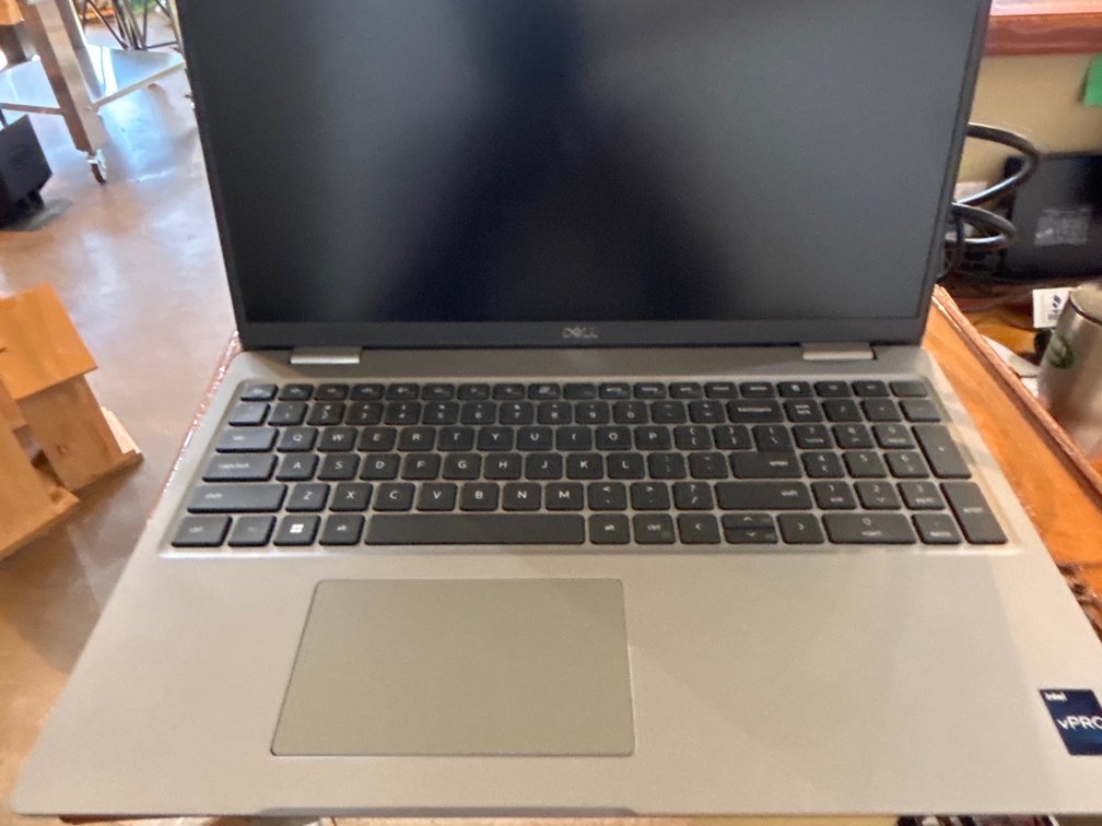 DELL LAB TOP COMPUTER WITH 