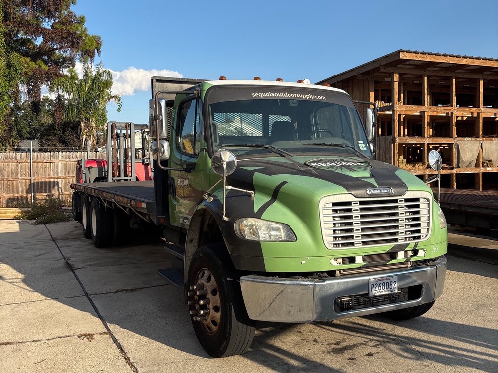 2013 FREIGHTLINER M2 w/MOFFETT FORKLIFT | TITLE DELAY
