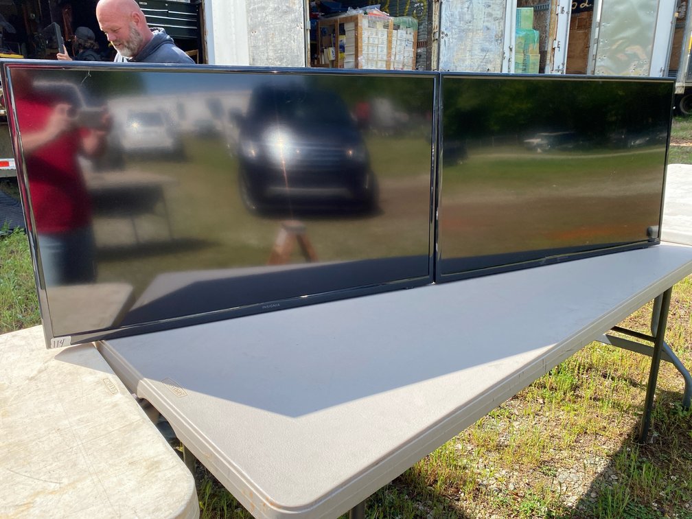 Two 40” insignia tvs