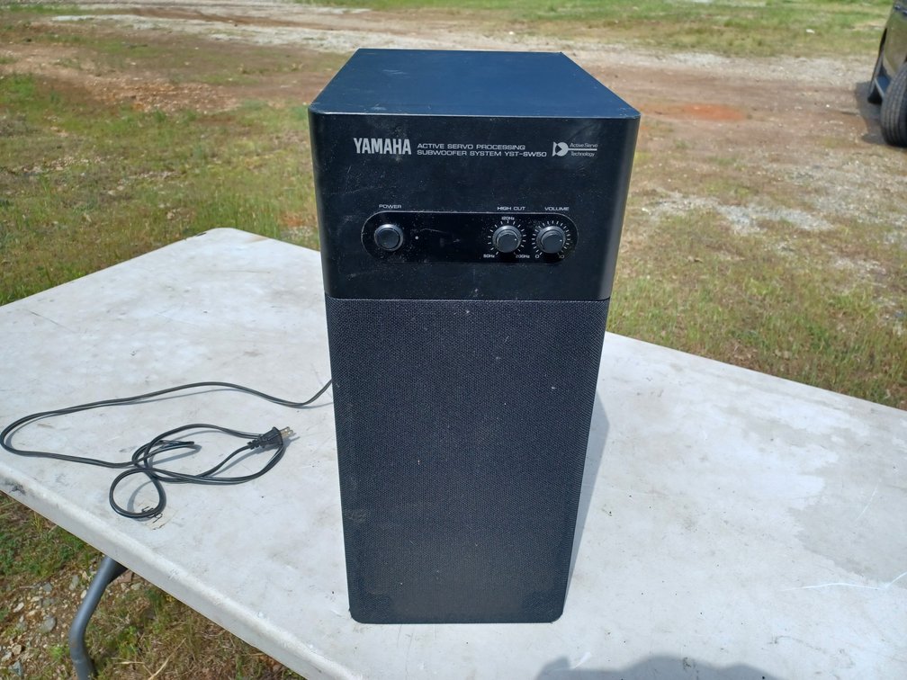 Yamaha subwoofer 