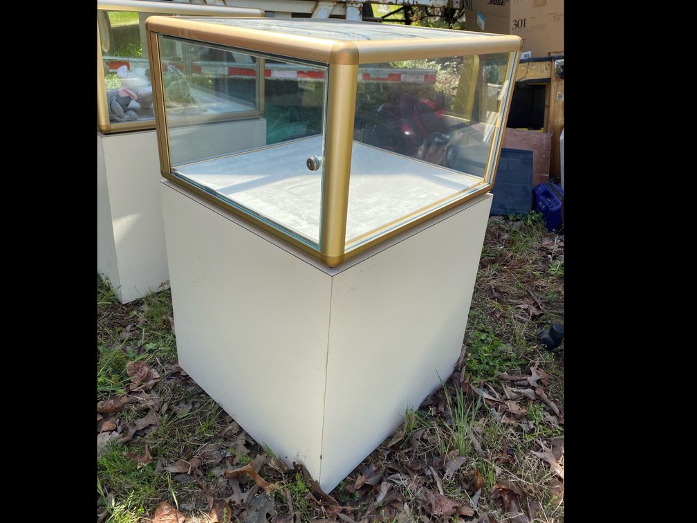 Display Cabinet